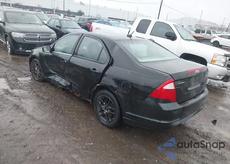 2012 Ford Fusion S z USA, uszkodzony, nr VIN 3FAHP0GA6CR241679